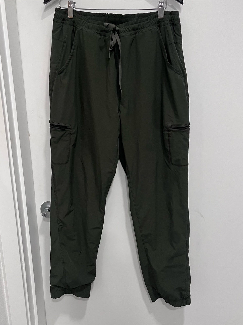 Eddie Bauer Women's Fleece-Lined Cargo Jogger Pants Dark Green Size 16